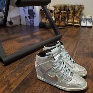 Nike dunk sky hi size 7 silver